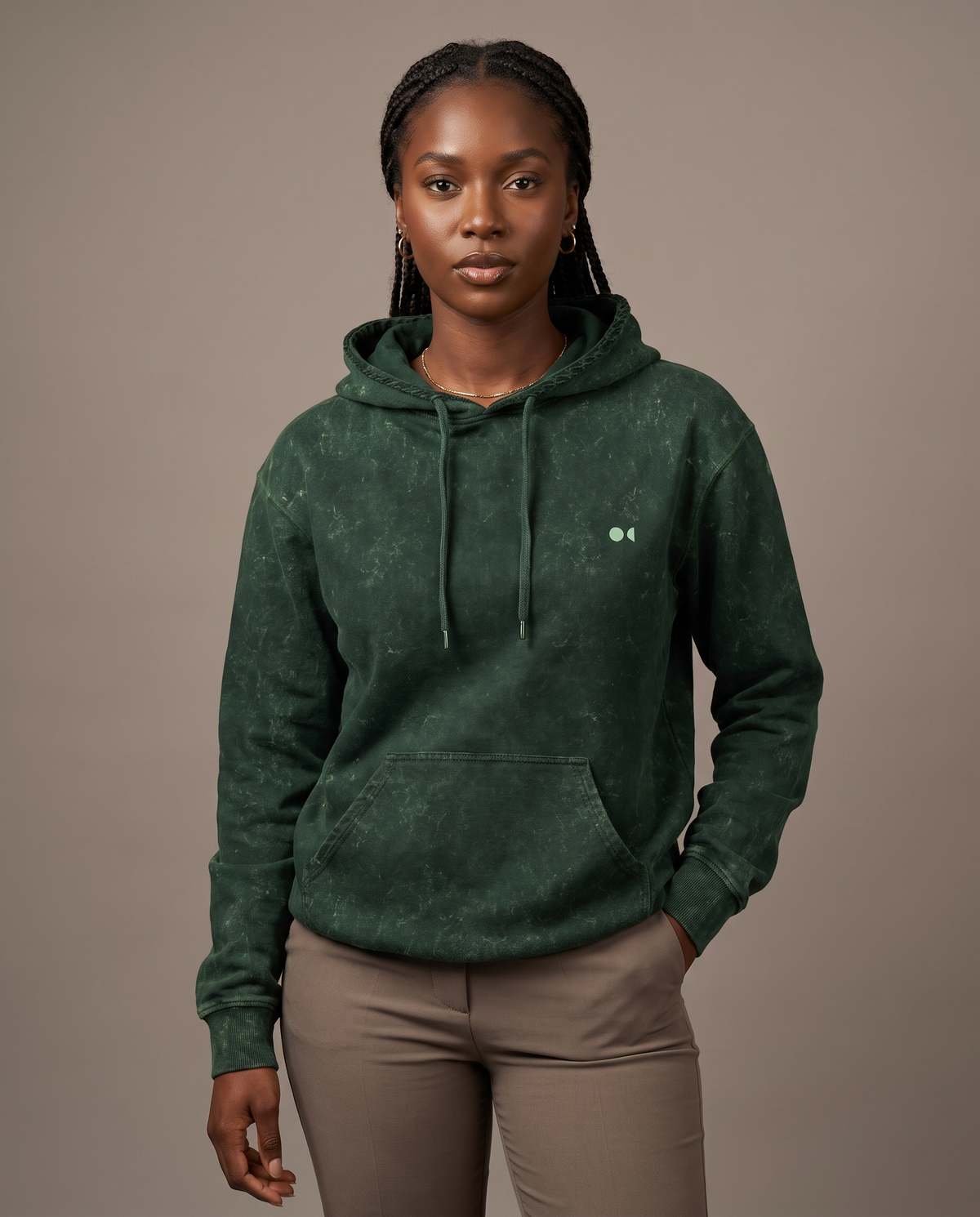 Edge Green female front